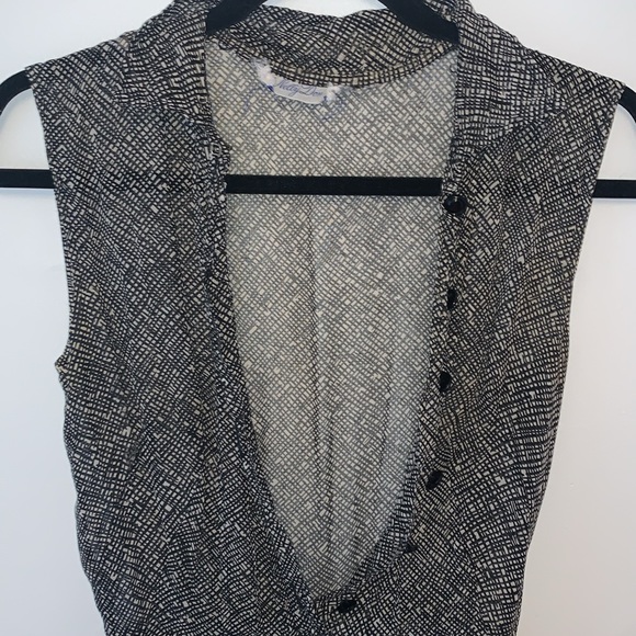 Nelly Don sheer black and white whimsical button down dress with clasped collar - Picture 3 of 4